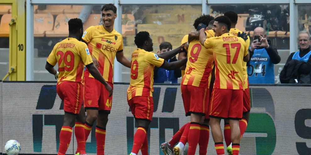 Pierotti-Stulic, colpo salvezza Lecce: alla Cremonese non basta Bonazzoli, brivido Var nel finale