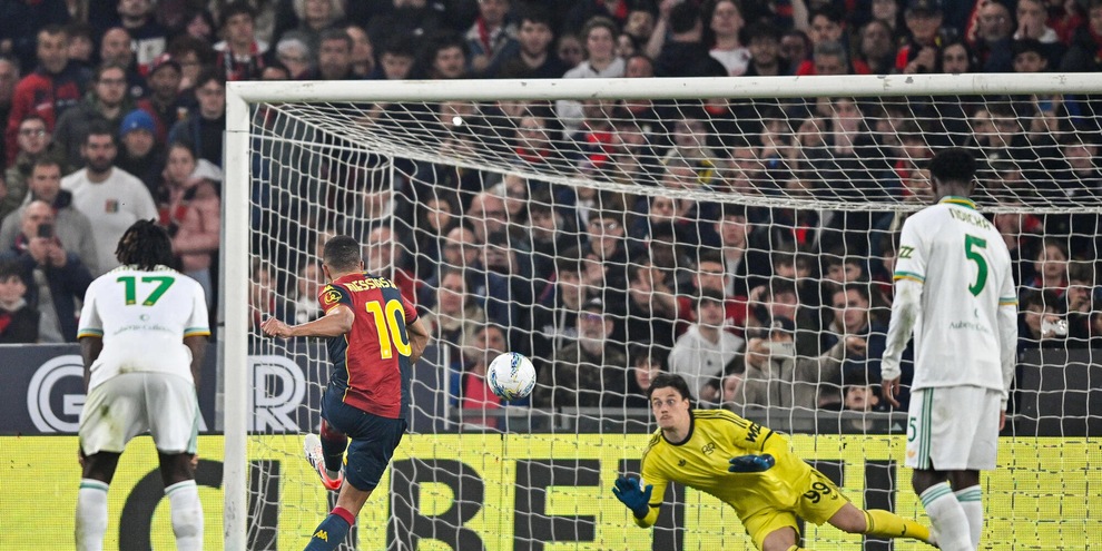 
            
            Serie A: Genoa-Roma 2-1
          