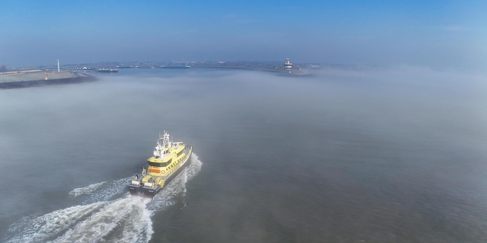 Compagnia Gb, 'colpite navi cargo nello Stretto di Hormuz'
Compagnia Gb, 'colpite navi cargo nello Stretto di Hormuz'