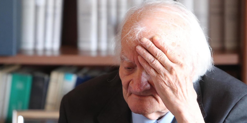 
            
            E' morto Bruno Contrada
          