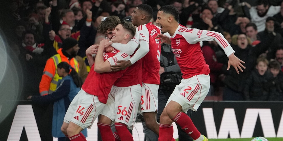 L'Arsenal non si ferma e allunga sul City: Guardiola sbatte sul West Ham, solo un pari
