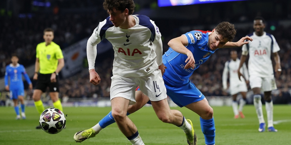 
            
            Champions: 2-3 col Tottenham, Atletico Madrid ai quarti
          