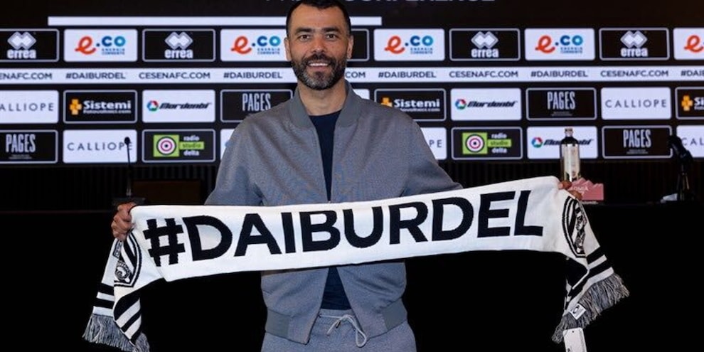 Cole si presenta: «Cesena, voglio lasciare la mia impronta» Cole si presenta: «Cesena, voglio lasciare la mia impronta»