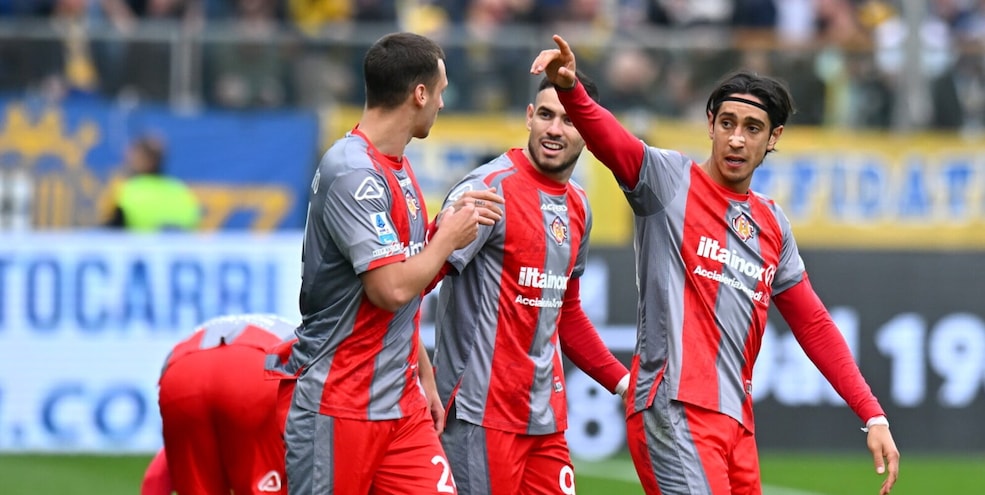 Maleh e Vandeputte stendono il Parma al Tardini: la Cremonese mette pressione a Lecce e Fiorentina