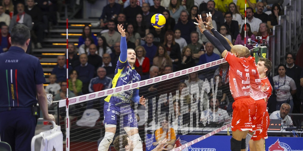 Play Off: Modena vince a Piacenza, tutto rinviato a Gara 5 Play Off: Modena vince a Piacenza, tutto rinviato a Gara 5