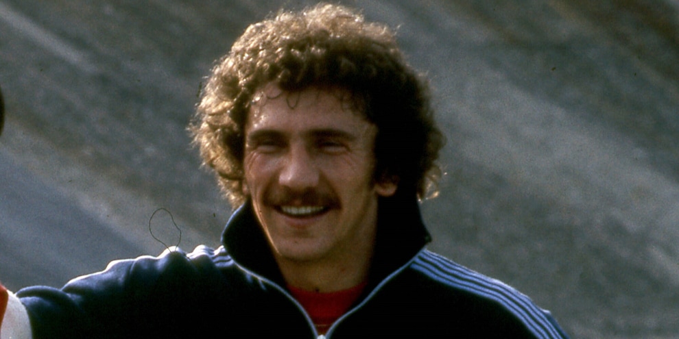 Beppe Savoldi è morto, calcio in lutto: l'ex Napoli, Bologna e Atalanta aveva 79 anni Beppe Savoldi è morto, calcio in lutto: l'ex Napoli, Bologna e Atalanta aveva 79 anni