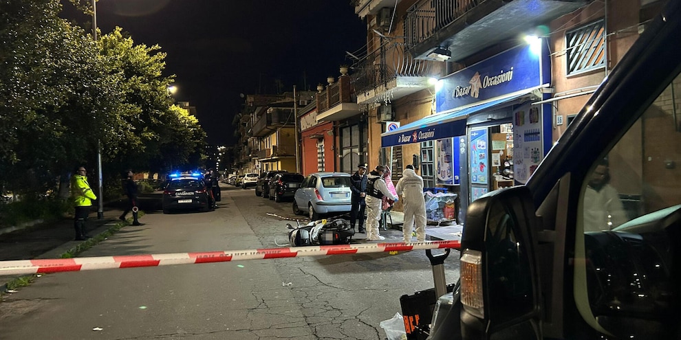 Donna accoltellata a Catania, caccia al marito in fuga
Donna accoltellata a Catania, caccia al marito in fuga