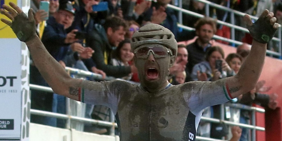 Colbrelli, quella Parigi-Roubaix da leggenda: l’Italia davanti a tutti nella corsa del mito