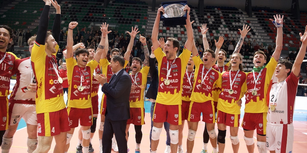 A Reggio Emilia è festa, riconquistata l'A2 A Reggio Emilia è festa, riconquistata l'A2