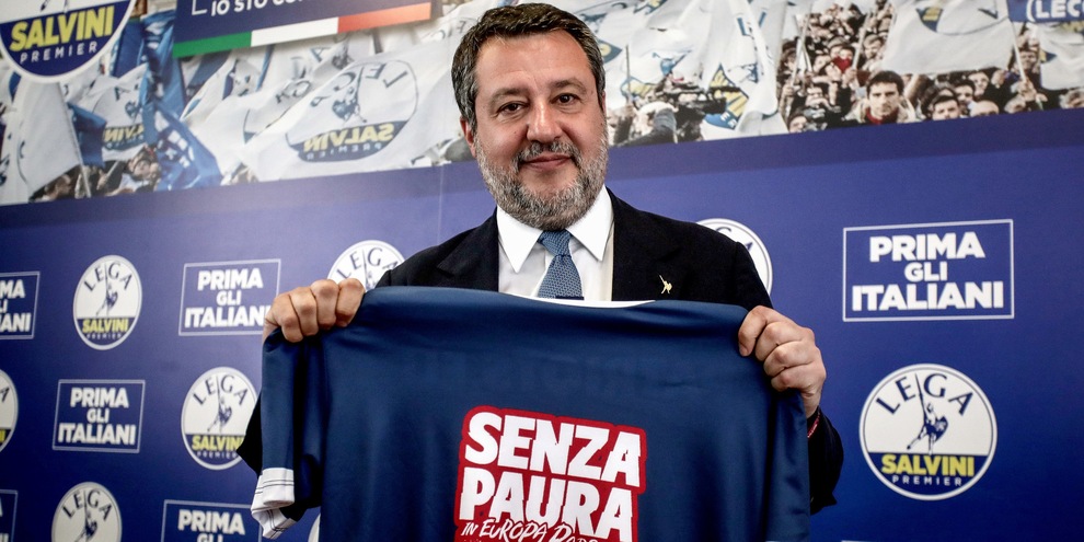 Salvini, attaccare il Papa non serve a nessuno
Salvini, attaccare il Papa non serve a nessuno