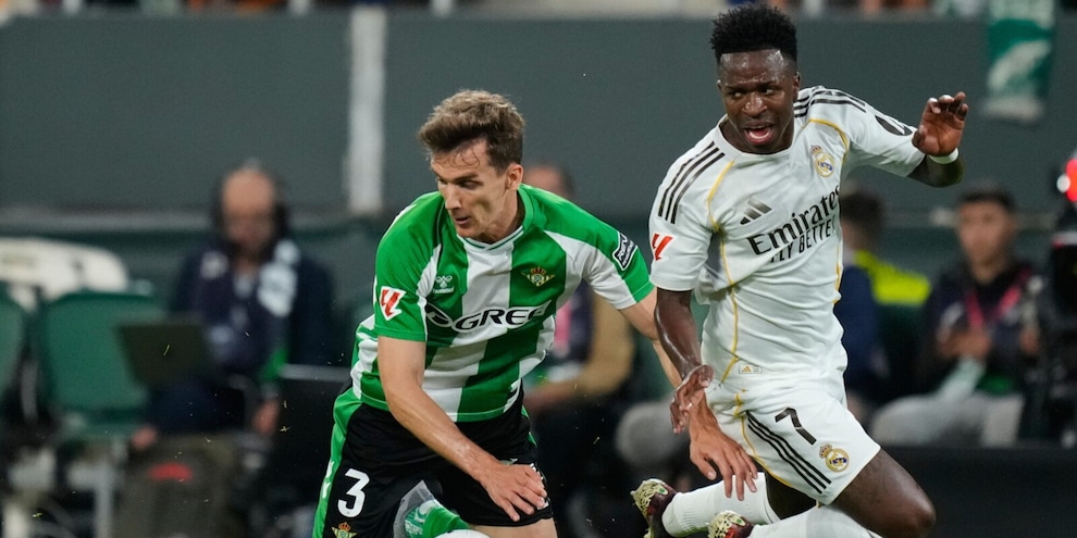 Real beffato dal Betis al 94'. Manita salvezza del Nottingham, tris Lipsia. Lens salvo sul gong