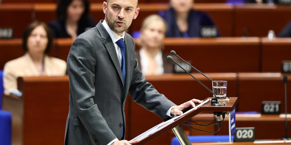 
            
            Tratta degli schiavi il crimine più grave, Francia si astiene su risoluzione ONU
          