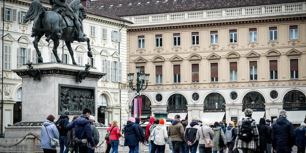 
            
            Federalberghi, 7,4 milioni di italiani in viaggio per il ponte del primo maggio
          