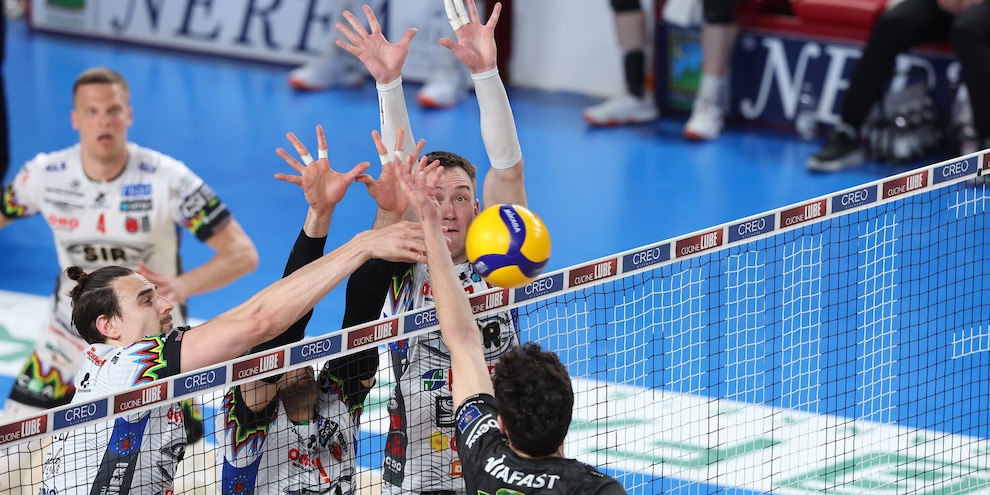 Play Off: Perugia vince a Civitanova ed è ad un successo dallo scudetto Play Off: Perugia vince a Civitanova ed è ad un successo dallo scudetto