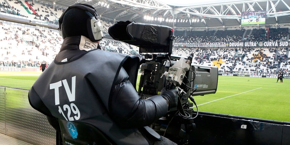Sky contro Dazn e Tim: chiesti quasi 2 miliardi di danni!