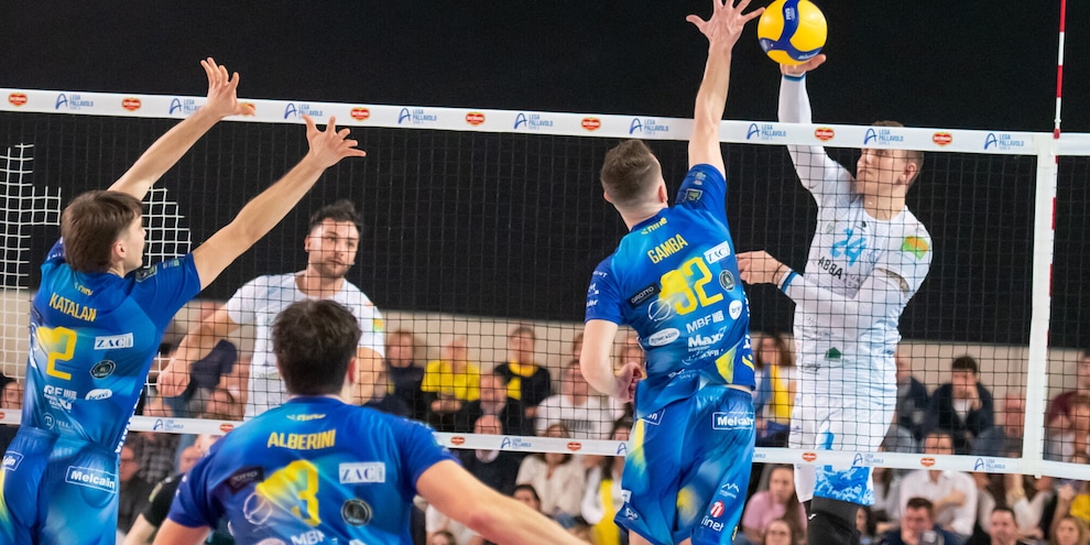 Play Off: primo march point per la Tinet, Pineto non può sbagliare Play Off: primo march point per la Tinet, Pineto non può sbagliare