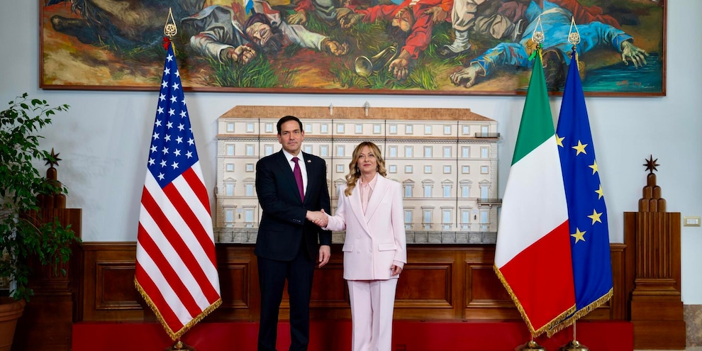 Meloni, con Rubio dialogo franco tra alleati che difendono interessi nazionali
Meloni, con Rubio dialogo franco tra alleati che difendono interessi nazionali