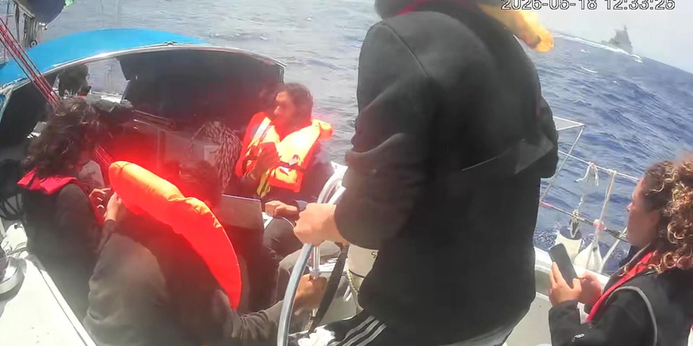 Ue, 'trattamento attivisti Flotilla inaccettabile, siano rilasciati'
Ue, 'trattamento attivisti Flotilla inaccettabile, siano rilasciati'