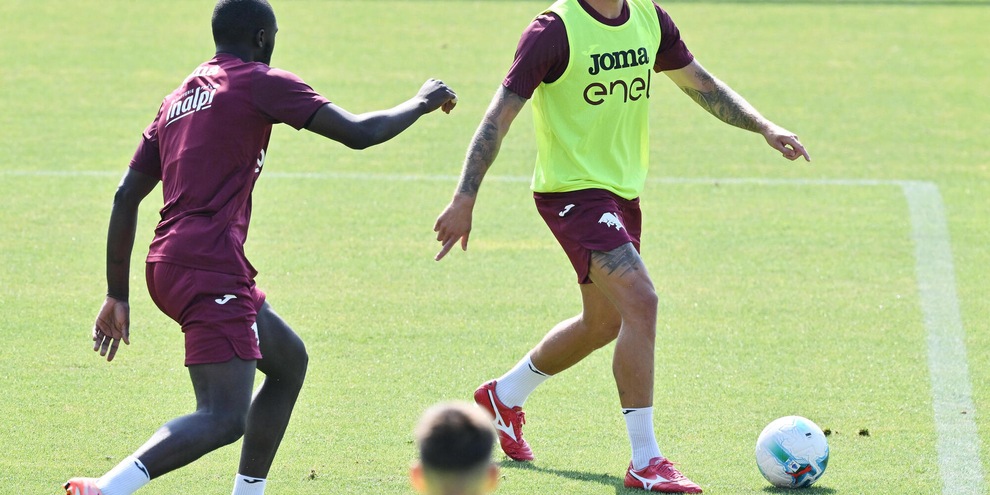 
            
            Torino: Ismajli verso il recupero, davanti Simeone-Zapata
          