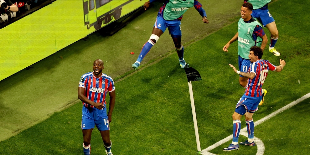 
            
            Il Crystal Palace vince la Conference League
          