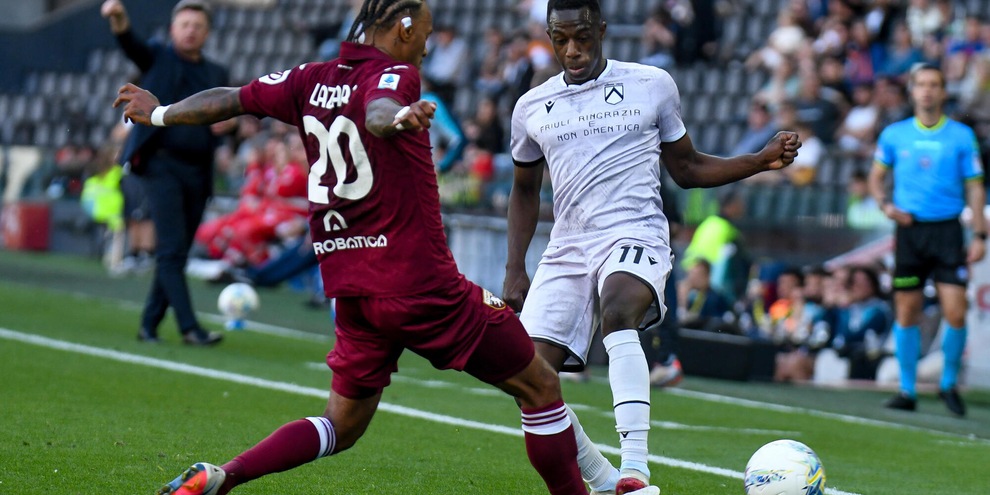 
            
            Calcio: Udinese, anche Kamara resta un altro anno
          