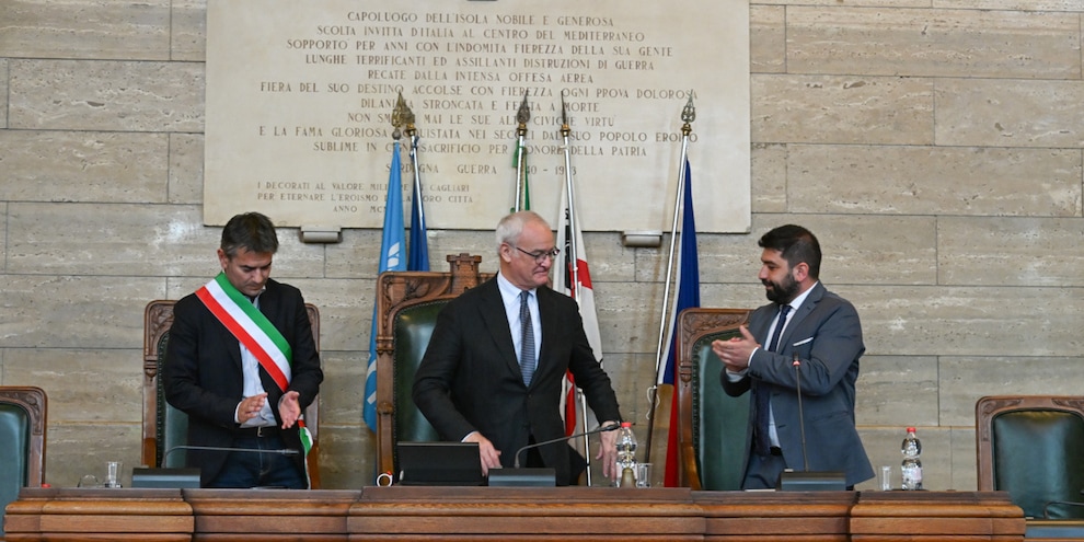 Ranieri cittadino onorario di Cagliari
Ranieri cittadino onorario di Cagliari