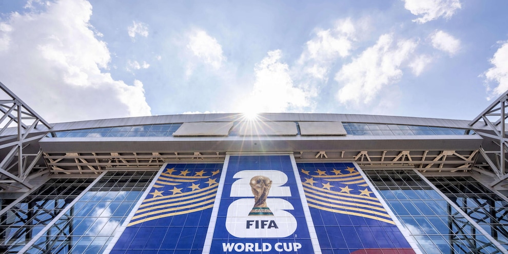 
            
            Mondiali: compensi aumentati, gli arbitri guadagneranno 86mila euro
          