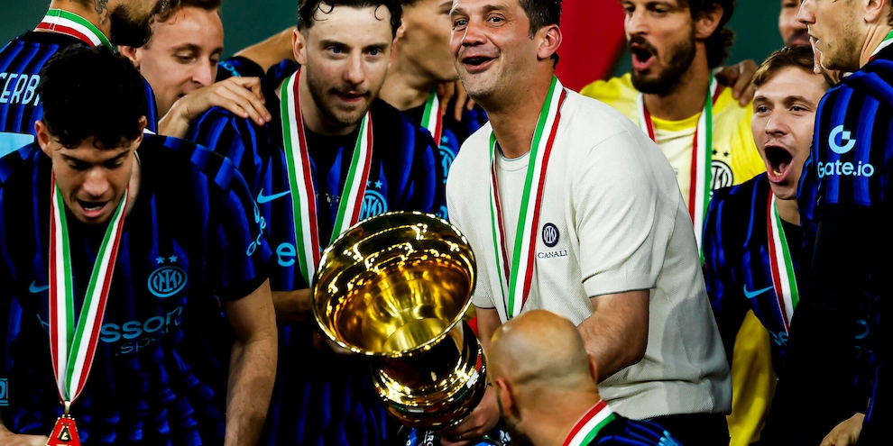 E' ufficiale, Chivu e l'Inter insieme fino al 2028
E' ufficiale, Chivu e l'Inter insieme fino al 2028