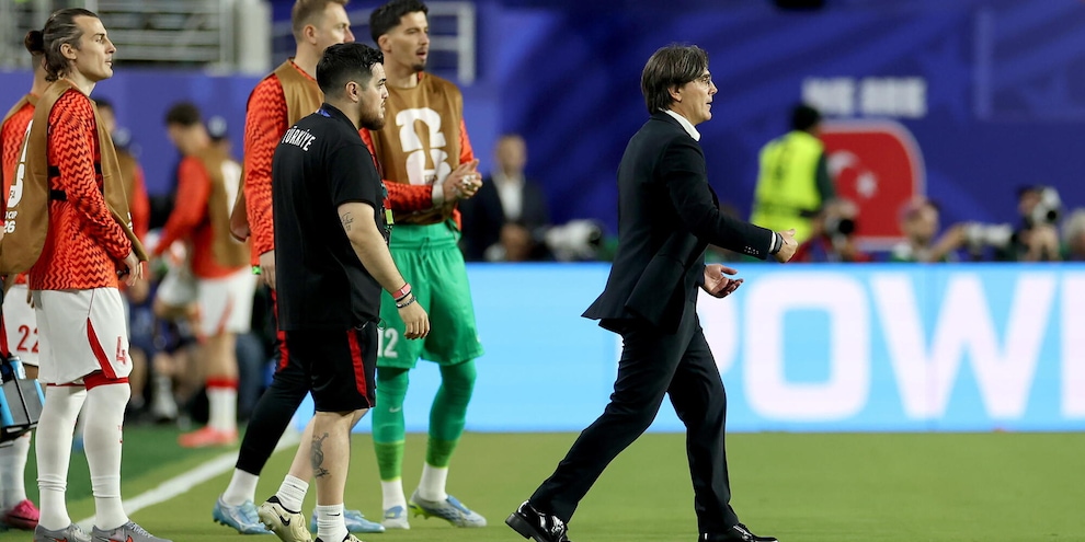 >>>ANSA/Delusione Turchia, Montella eliminato dal Paraguay
>>>ANSA/Delusione Turchia, Montella eliminato dal Paraguay