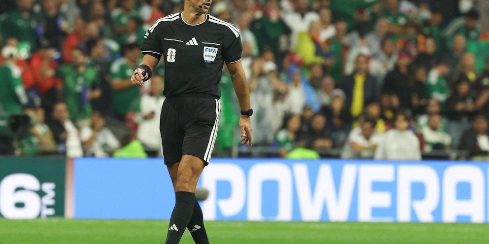 Mondiali: Vincic arbitro della finale
Mondiali: Vincic arbitro della finale