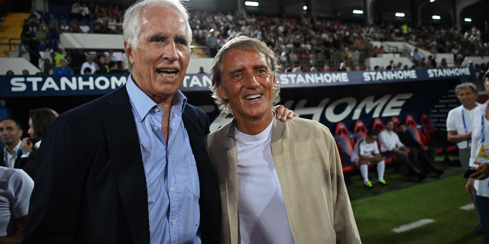 
            
            Mancini, nessun contatto per la nazionale
          
