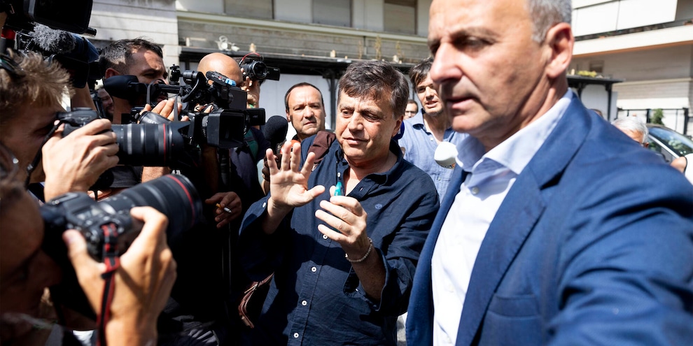 Valter Lavitola arrestato per l'attentato a Ranucci
Valter Lavitola arrestato per l'attentato a Ranucci