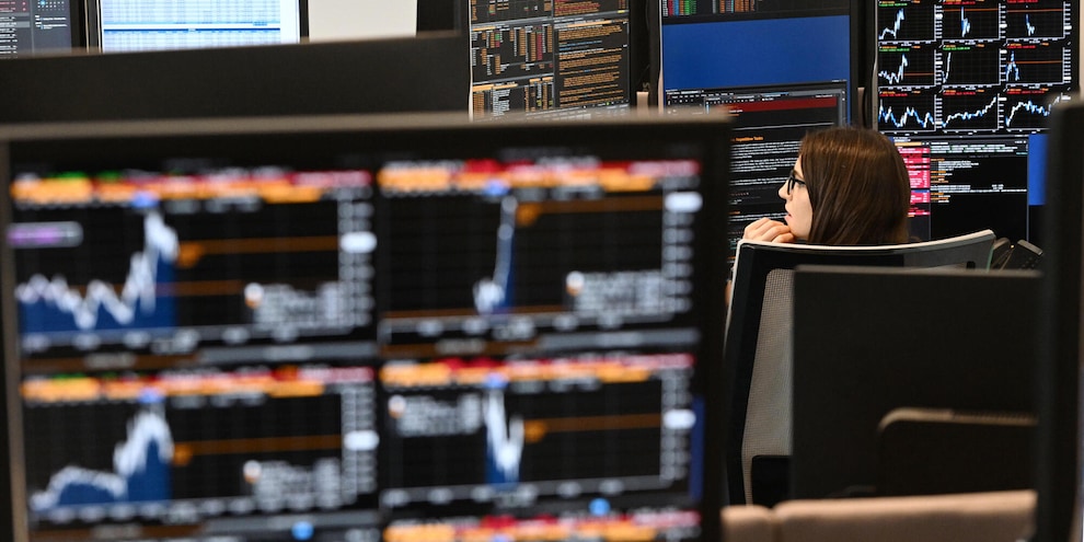 Lo spread Btp-Bund a 82,2 punti
Lo spread Btp-Bund a 82,2 punti